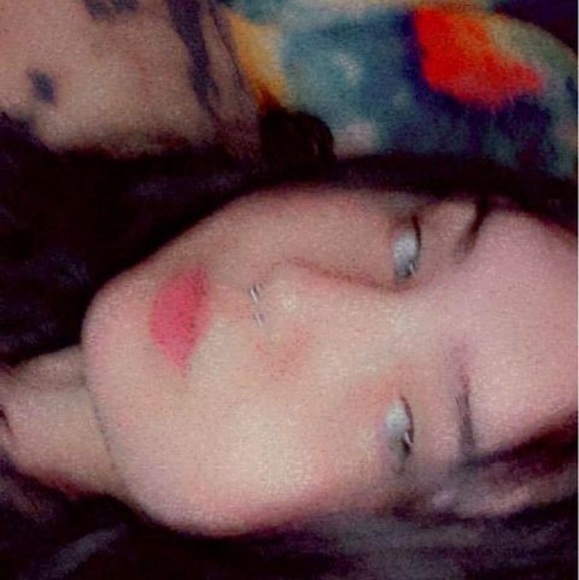 Meet your Posher, Madelyn - Picture 1 of 1